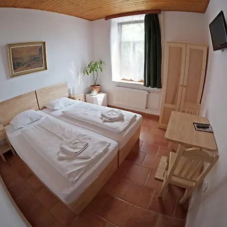 Kreta 3* Kutná Hora