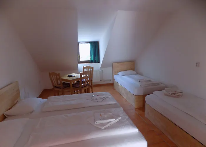 Kreta 3* Kutná Hora