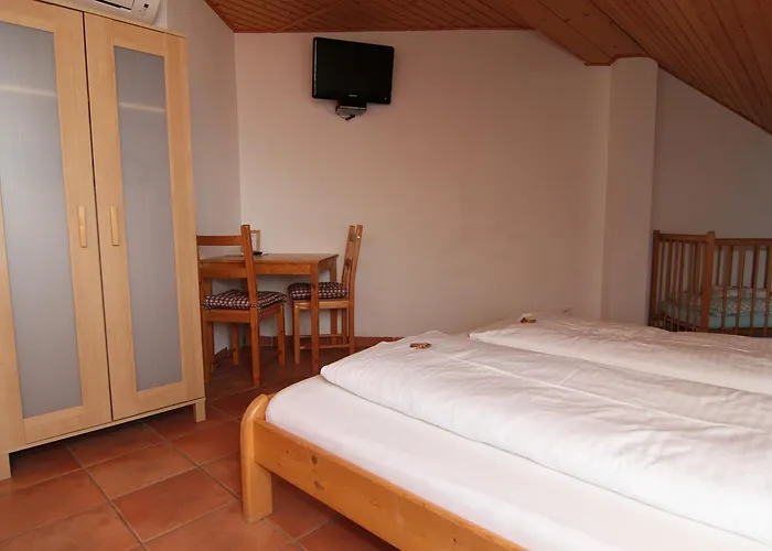 Kreta 3* Kutná Hora